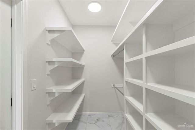 4313 Xenops Avenue, Mcallen, TX 78504