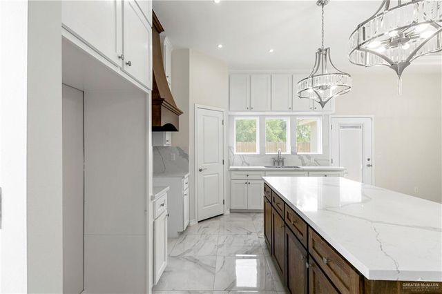 4313 Xenops Avenue, Mcallen, TX 78504