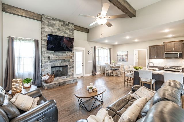 335 Drivers Ln, Gallatin, TN 37066