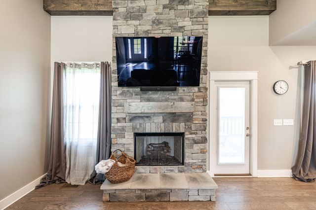 335 Drivers Ln, Gallatin, TN 37066