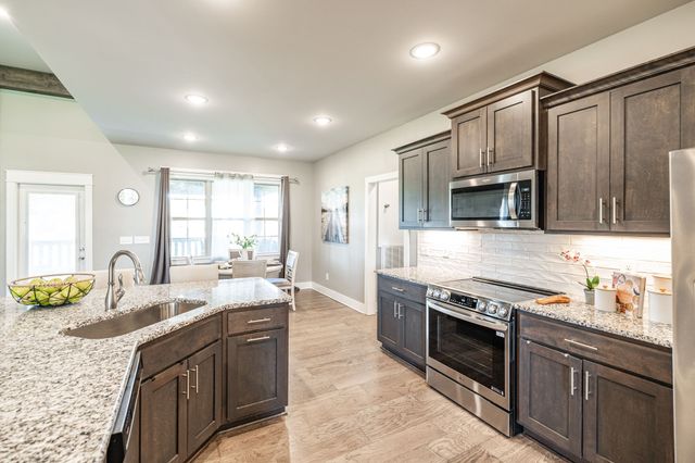 335 Drivers Ln, Gallatin, TN 37066