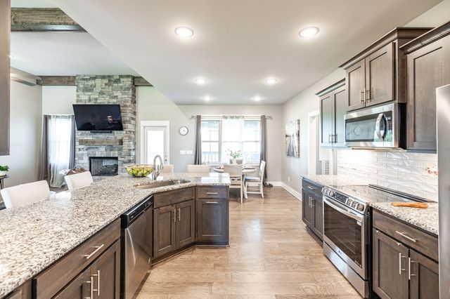 335 Drivers Ln, Gallatin, TN 37066