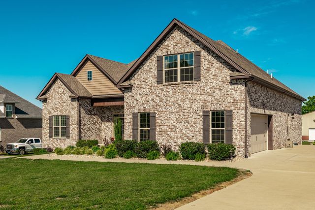 335 Drivers Ln, Gallatin, TN 37066
