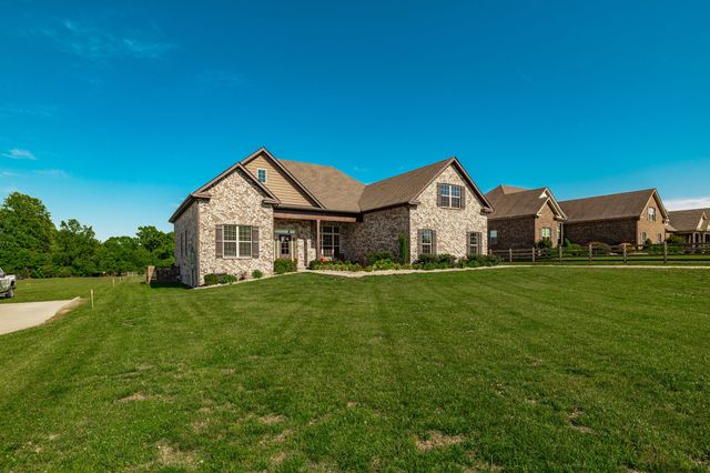 335 Drivers Ln, Gallatin, TN 37066