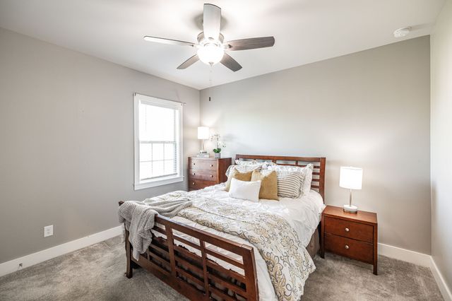 335 Drivers Ln, Gallatin, TN 37066