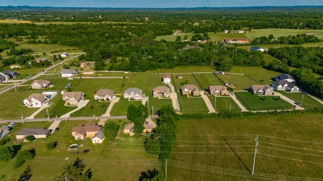 335 Drivers Ln, Gallatin, TN 37066