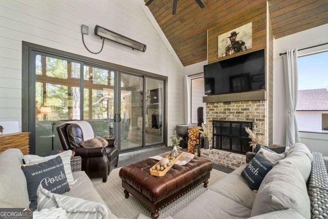 7018 Hammock Trail, Gainesville, GA 30506