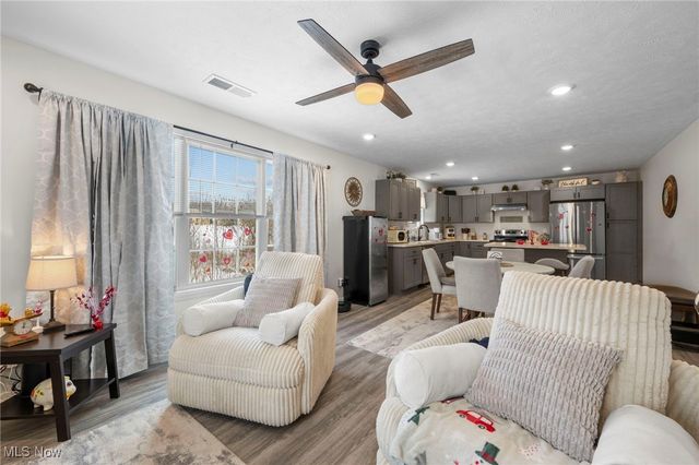 385 Nantucket Drive, Geneva, OH 44041