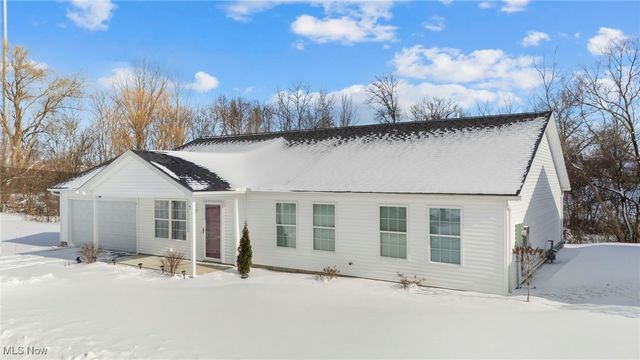 385 Nantucket Drive, Geneva, OH 44041