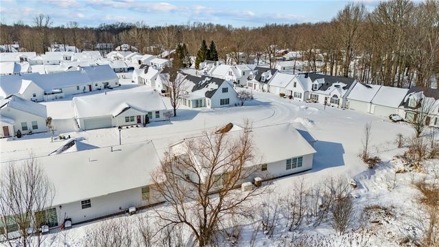 385 Nantucket Drive, Geneva, OH 44041