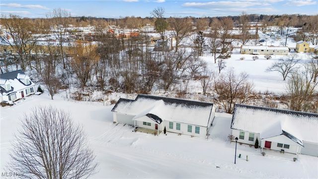 385 Nantucket Drive, Geneva, OH 44041