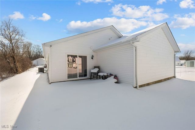 385 Nantucket Drive, Geneva, OH 44041