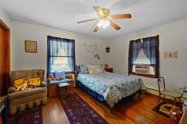 136 Earl Avenue, East Providence, RI 02915