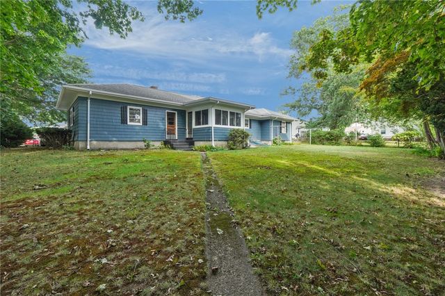 136 Earl Avenue, East Providence, RI 02915