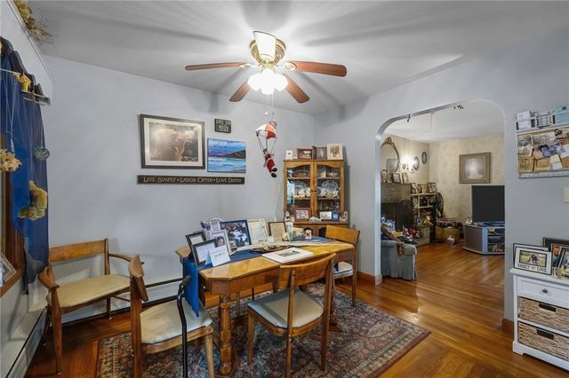 136 Earl Avenue, East Providence, RI 02915