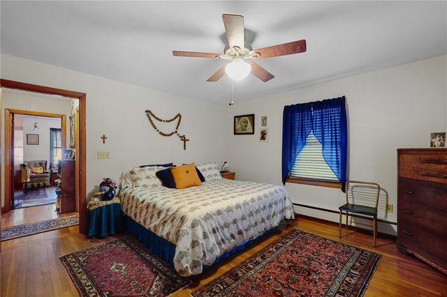 136 Earl Avenue, East Providence, RI 02915