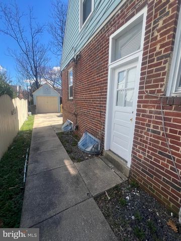 10149 SUTHERLAND RD, Silver Spring, MD 20901