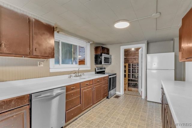 341 North Avenue, Shelby, NY 14103