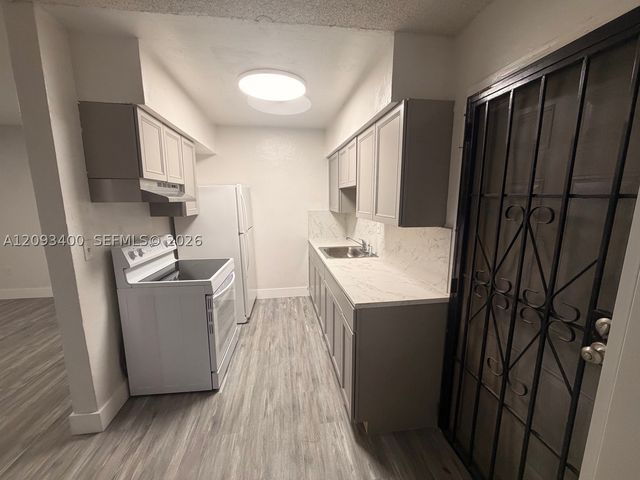 16000 NW 17th Ct, Miami Gardens, FL 33054