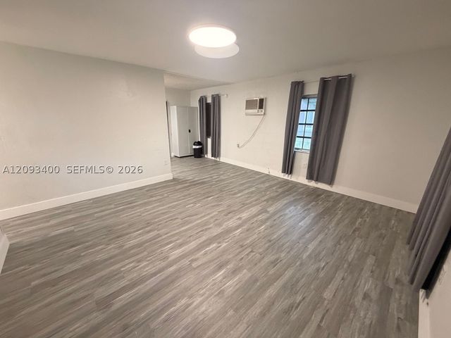 16000 NW 17th Ct, Miami Gardens, FL 33054