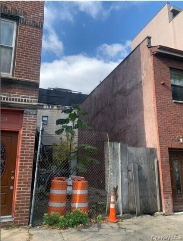 118 Utica Avenue, Brooklyn, NY 11213 — exterior