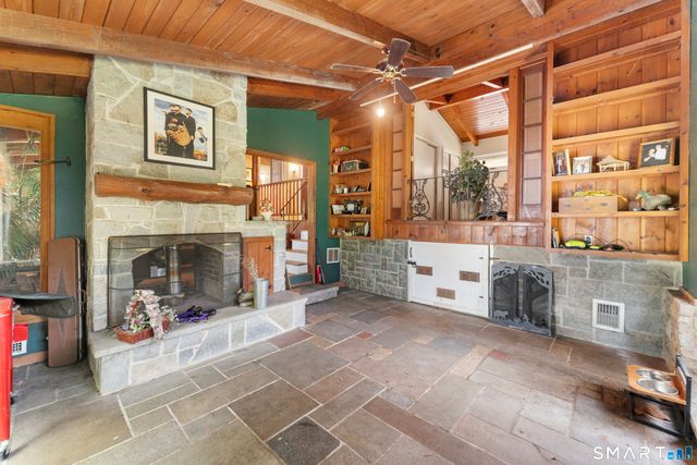 38 Pattagansett Drive, East Lyme, CT 06333