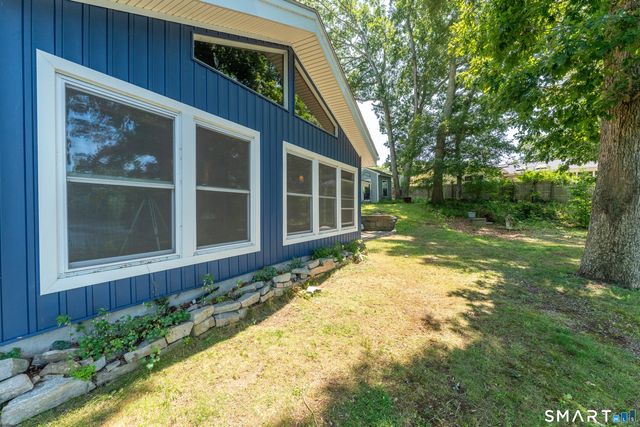 38 Pattagansett Drive, East Lyme, CT 06333