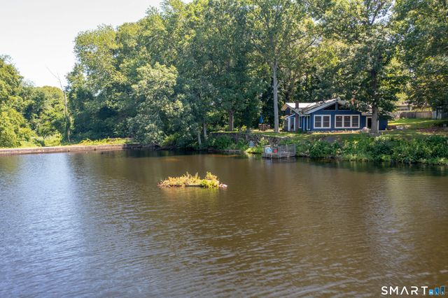 38 Pattagansett Drive, East Lyme, CT 06333