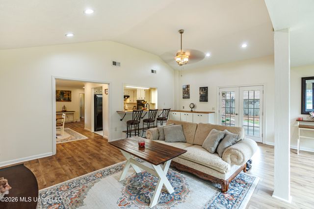 1480 Westbrook Road, Jackson, MS 39211