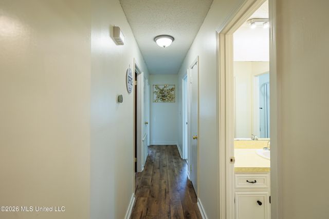 1480 Westbrook Road, Jackson, MS 39211