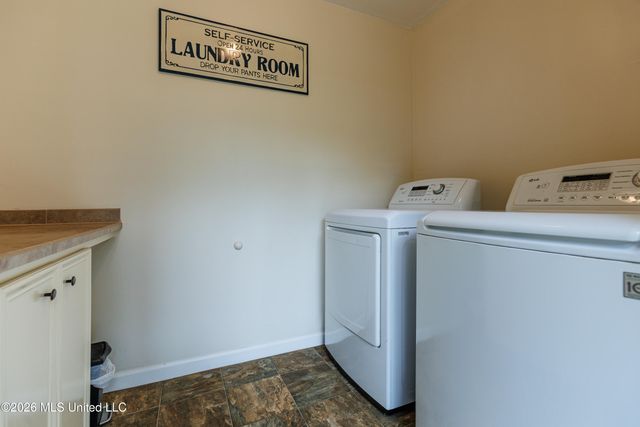1480 Westbrook Road, Jackson, MS 39211