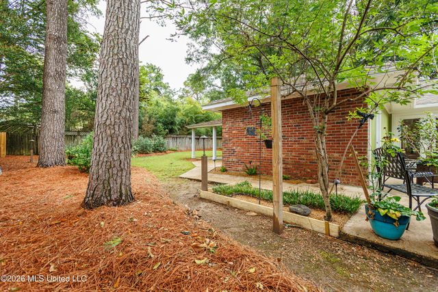 1480 Westbrook Road, Jackson, MS 39211
