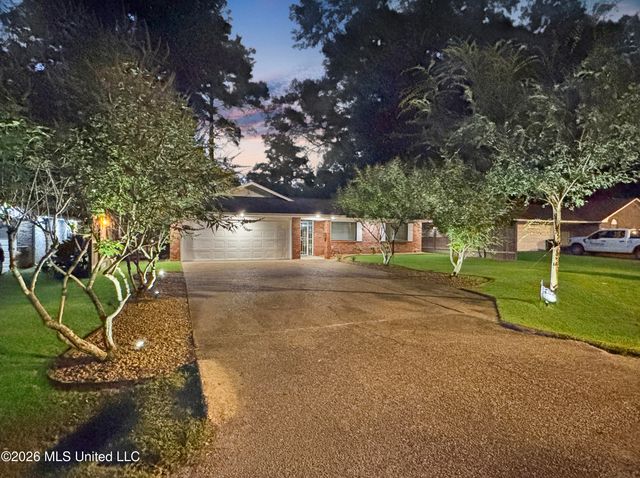 1480 Westbrook Road, Jackson, MS 39211