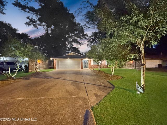 1480 Westbrook Road, Jackson, MS 39211