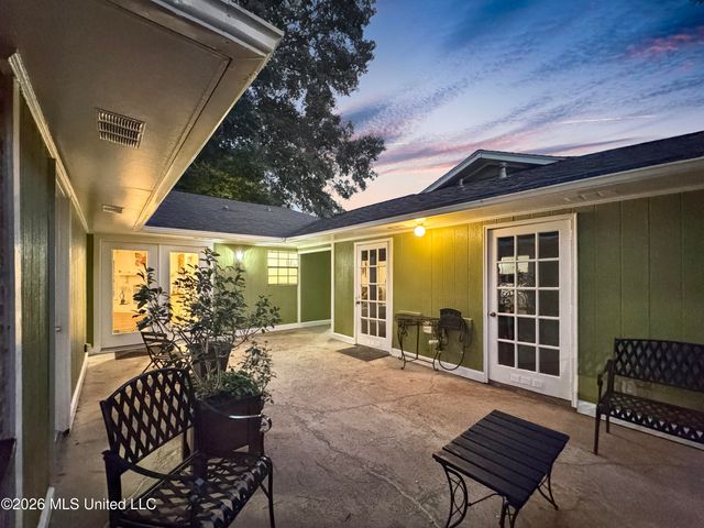 1480 Westbrook Road, Jackson, MS 39211