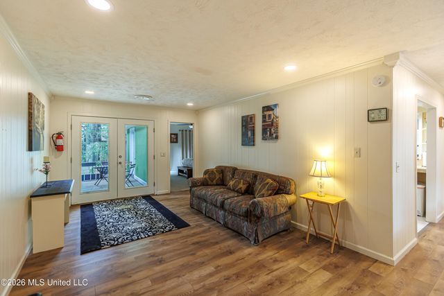 1480 Westbrook Road, Jackson, MS 39211