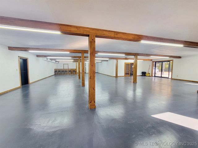 1390 N Legion Drive, Tahlequah, OK 74464