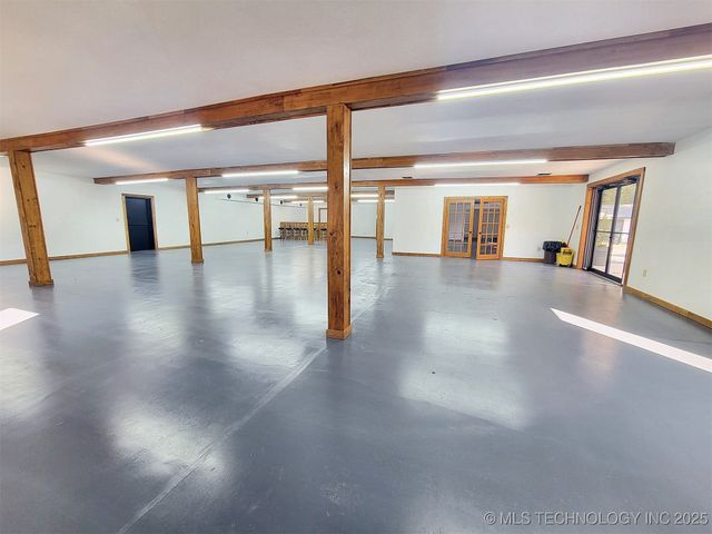 1390 N Legion Drive, Tahlequah, OK 74464