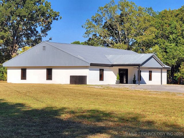 1390 N Legion Drive, Tahlequah, OK 74464