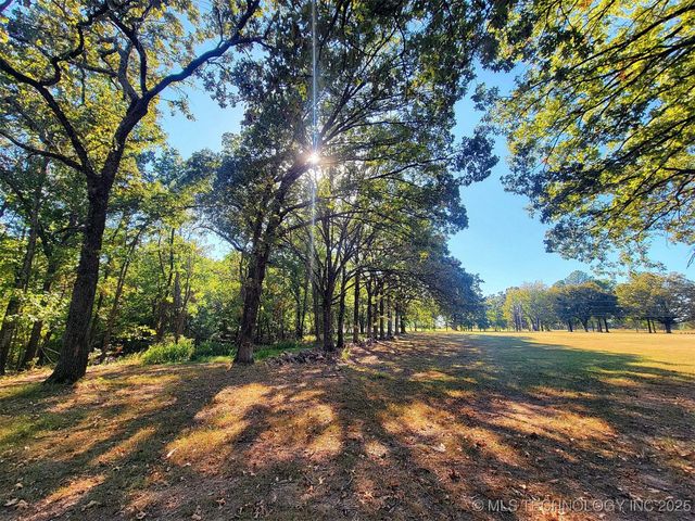 1390 N Legion Drive, Tahlequah, OK 74464