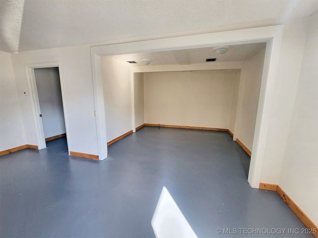 1390 N Legion Drive, Tahlequah, OK 74464