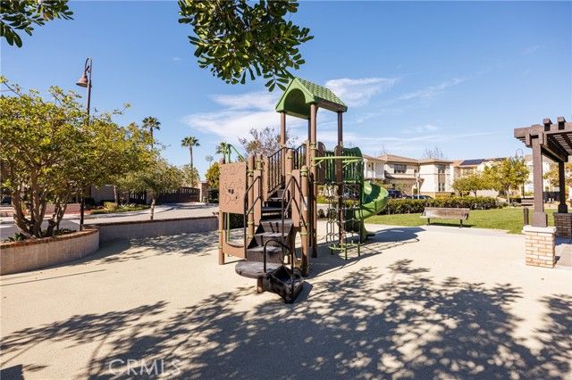 2017 Picasso, Santa Ana, CA 92704