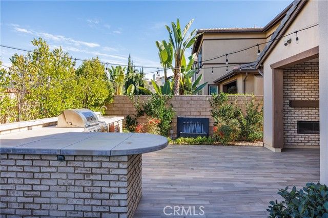 2017 Picasso, Santa Ana, CA 92704