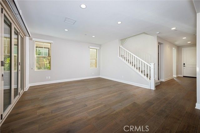 2017 Picasso, Santa Ana, CA 92704