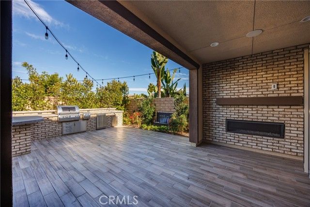 2017 Picasso, Santa Ana, CA 92704