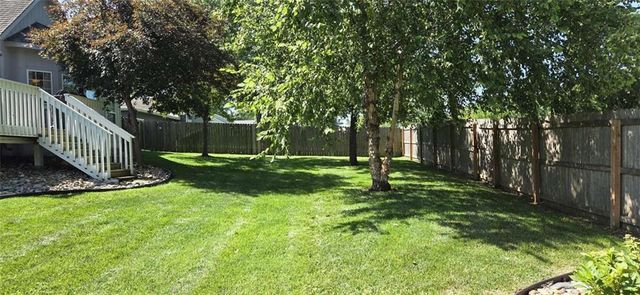 5130 SW Royal Tern Point, Lee's Summit, MO 64082