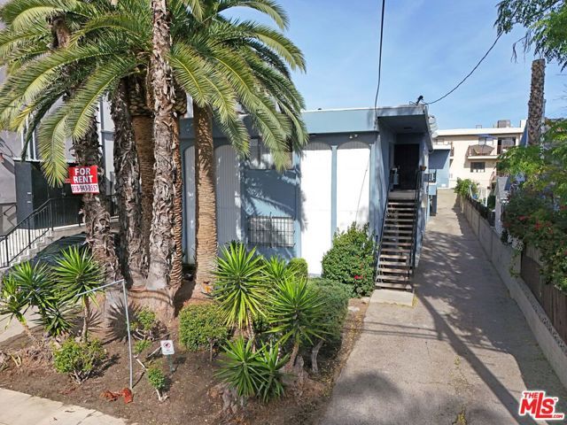 11275 Huston Street, North Hollywood (los Angeles), CA 91601