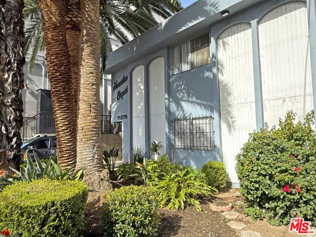 11275 Huston Street, North Hollywood (los Angeles), CA 91601