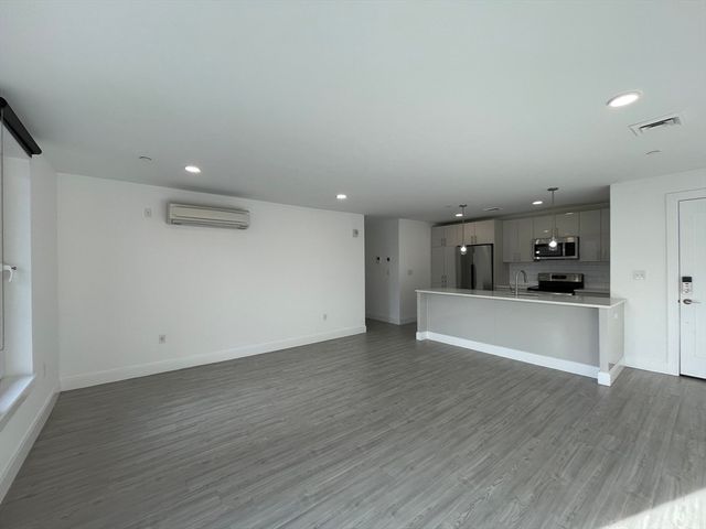 42 North Beacon St 306, Boston, MA 02134