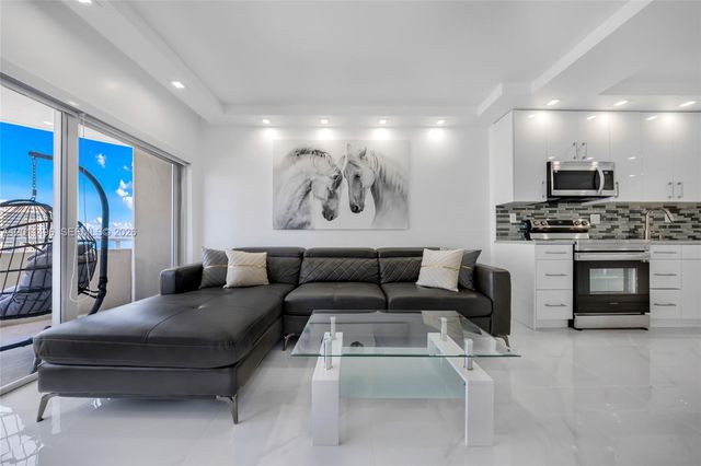 1985 S Ocean Dr 10B, Hallandale Beach, FL 33009